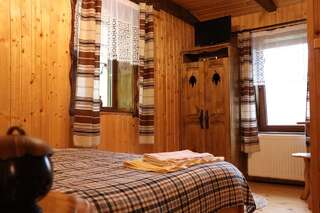 Гостевой дом Casa Bunicii Costeşti Двухместный номер с 1 кроватью и собственной ванной комнатой-5